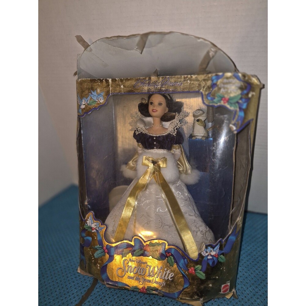 BARBIE Snow White and the Seven Dwarfs Disney Holiday Collection Damaged Box
